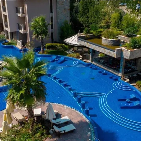Apartman Beautiful Deluxe 2-bed In Sunny Napospart