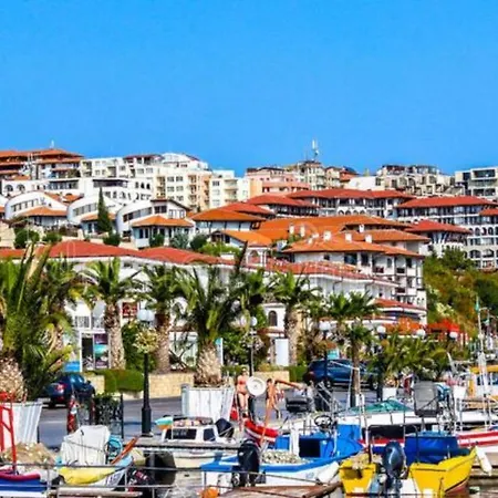 Beautiful Deluxe 2-bed In Sunny Apartman