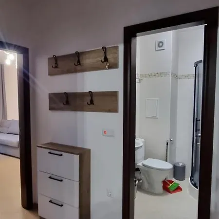 Beautiful Deluxe 2-bed In Sunny Apartman Napospart