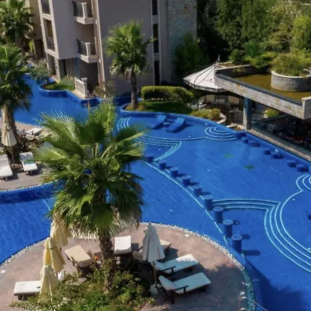 Lejlighed Sleeps 4 With Pools Access - Smart Tvs Sunny Beach